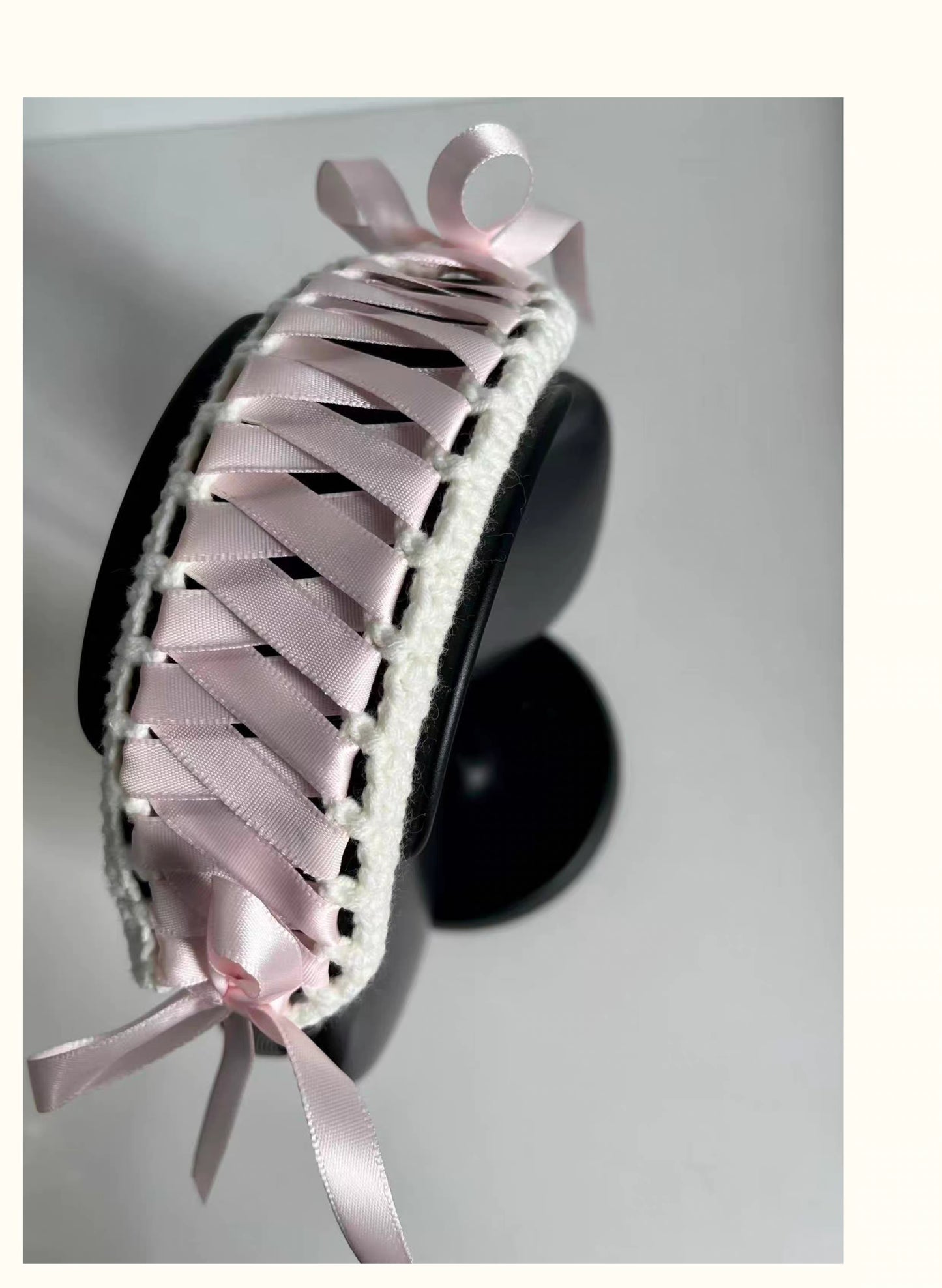 Soft Crochet Headphone Cover – Protect & Style Your Headset