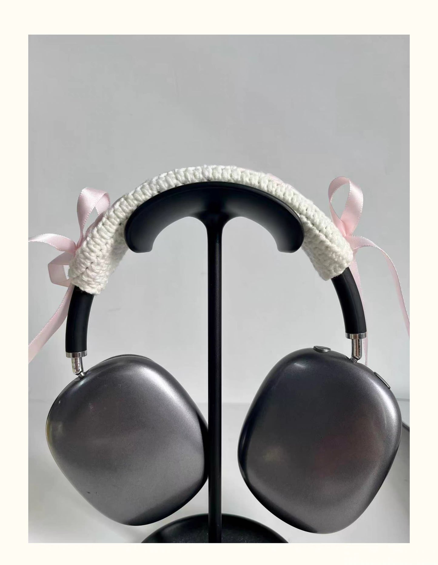 Soft Crochet Headphone Cover – Protect & Style Your Headset